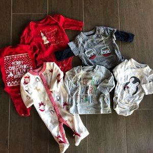 Newborn/0-3 month Christmas Outfits